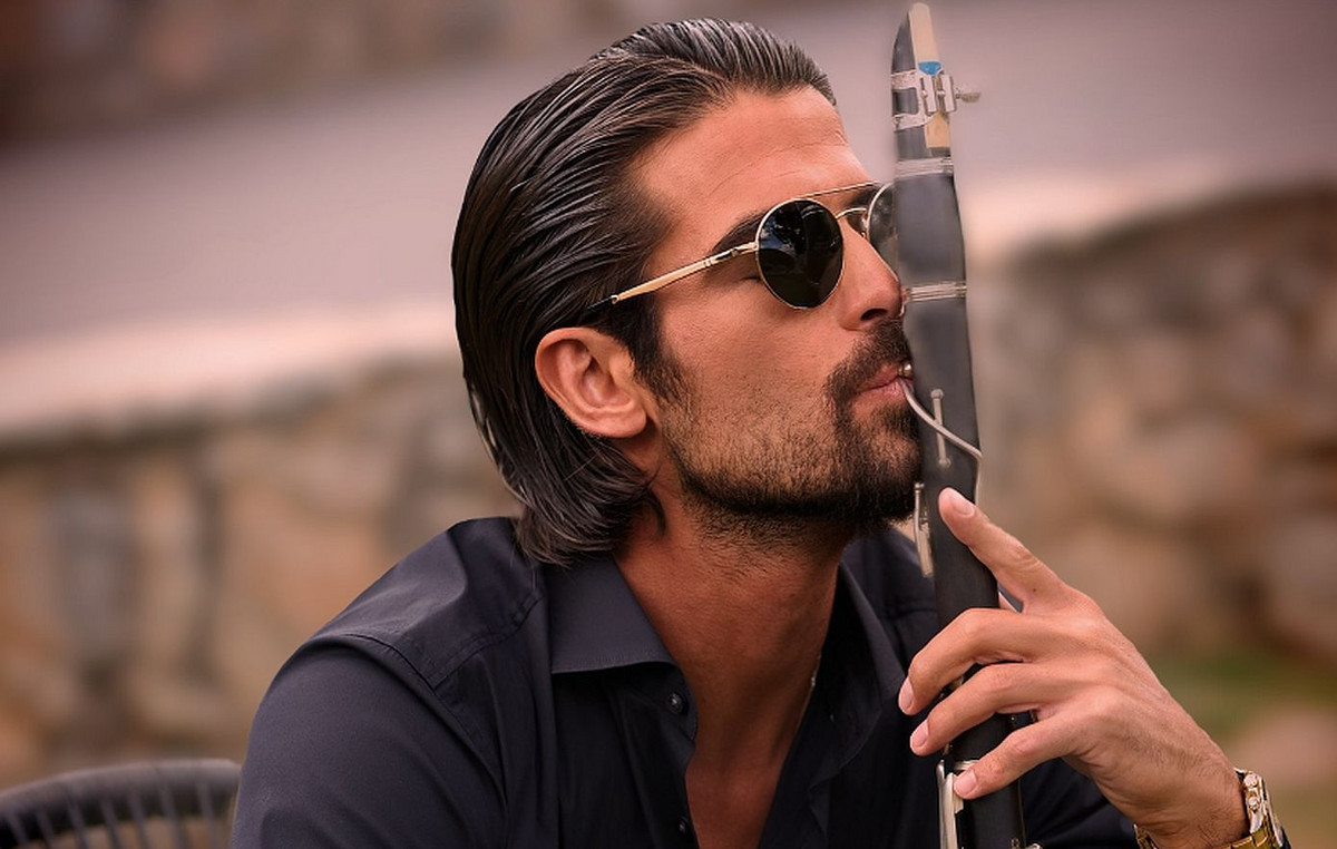 Άρης Μουγκοπέτρος: Θα κυκλοφορήσει βιβλίο με στιγμές από τη ζωή του