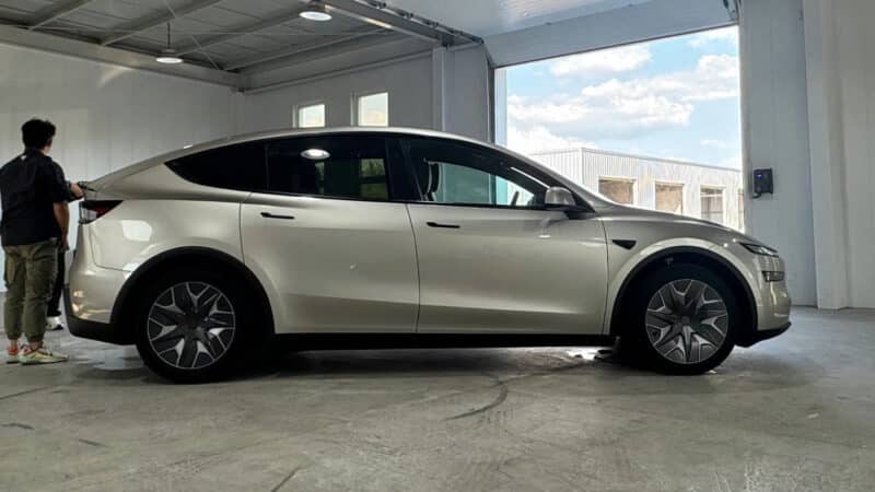 Νέο Tesla Model YL - Το εξαθέσιο Giga ηλεκτρικό SUV με 751 km αυτονομία!
