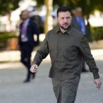 Ζελένσκι: Η Ουκρανία θέλει να εξασφαλίσει τουλάχιστον 1 δισ. δολάρια μηνιαίως για αγορές όπλων από τις ΗΠΑ
