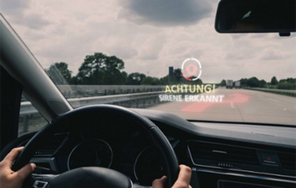 Τα αυτοκίνητα μαθαίνουν να ακούν σαν τους ανθρώπους – Το πρωτότυπο πείραμα στη Γερμανία