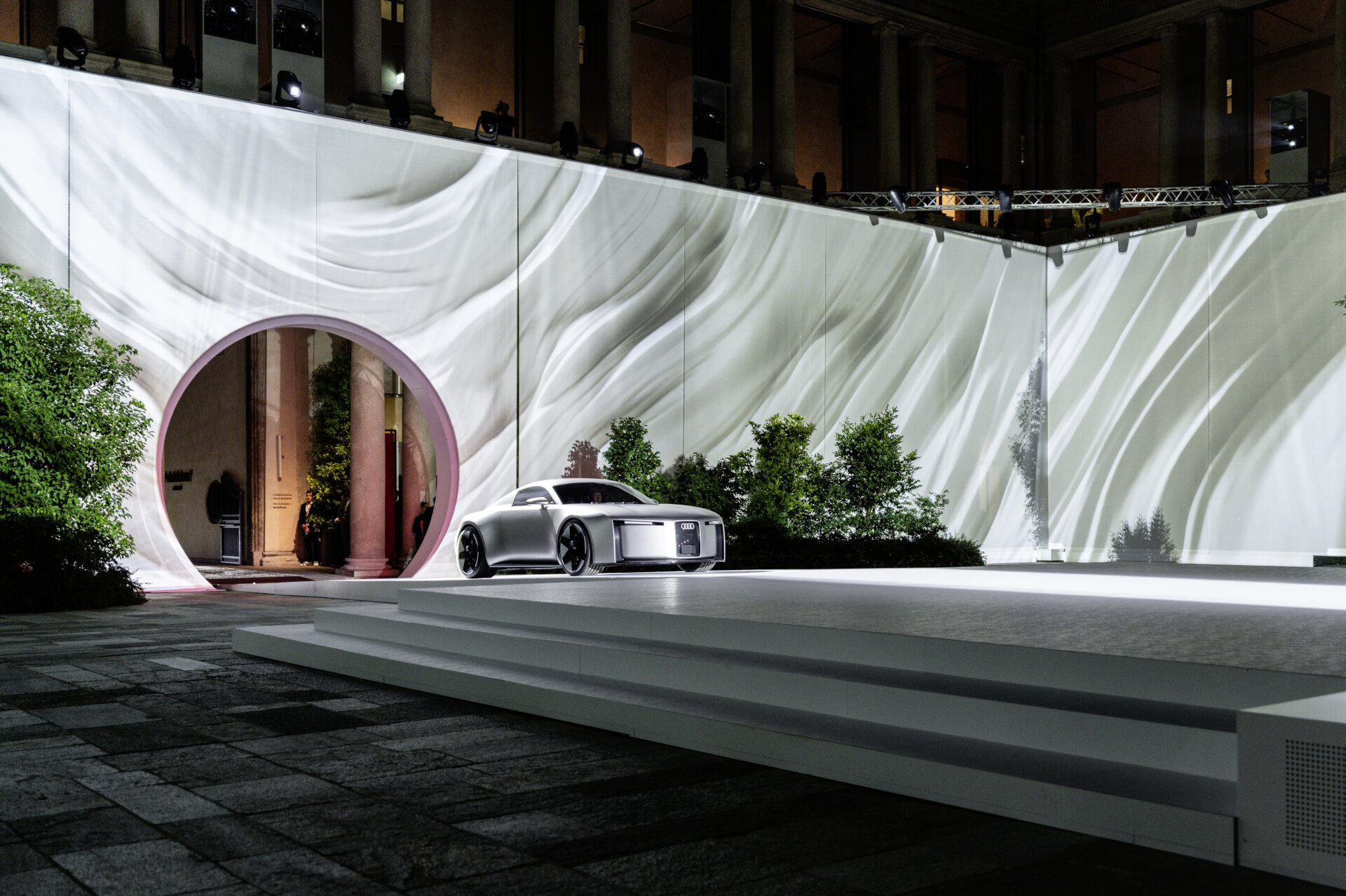 A new beginning in Milan: Audi unveils new design