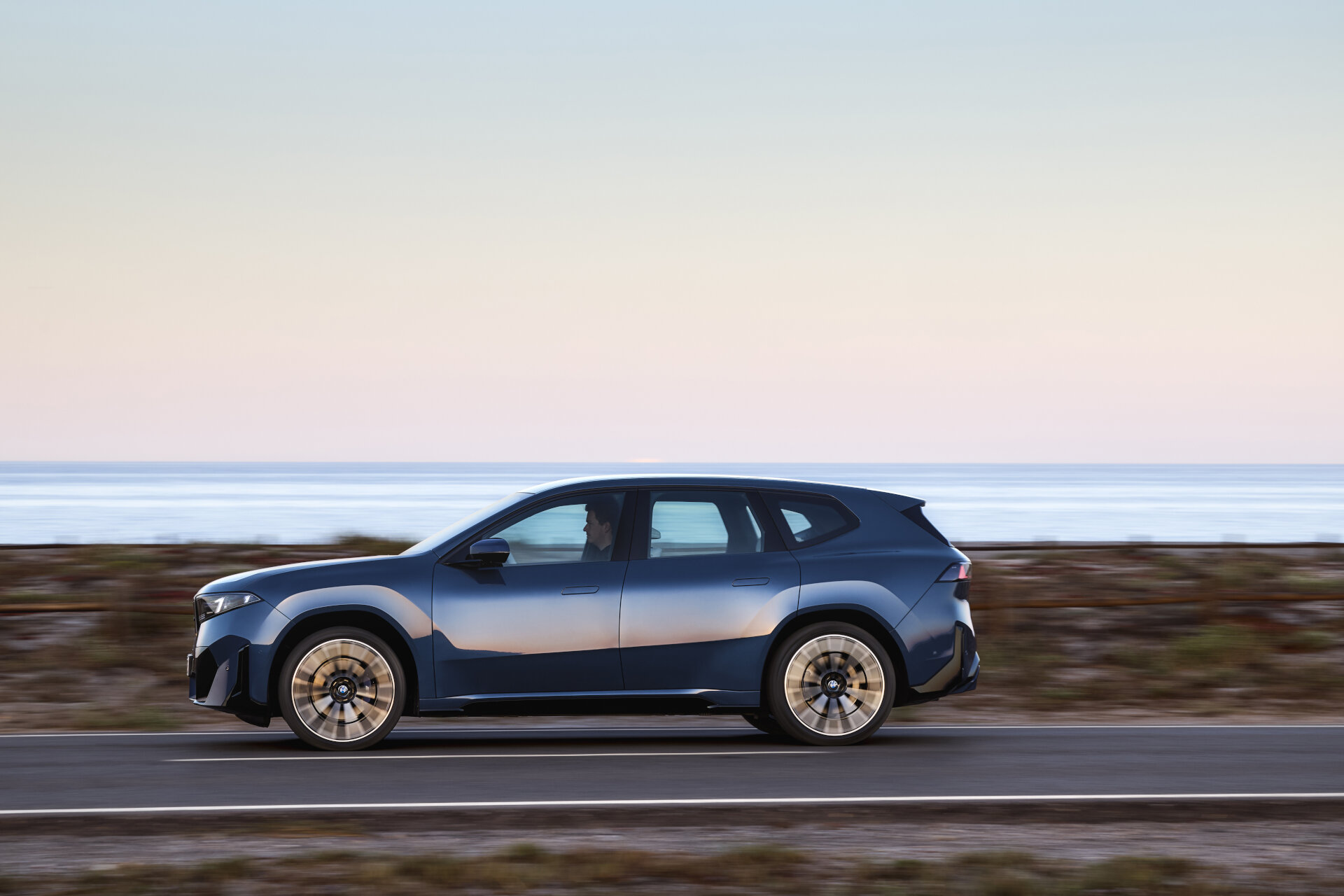 BMW iX3 2025 (10)