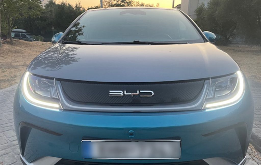 Οδηγούμε το BYD Dolphin