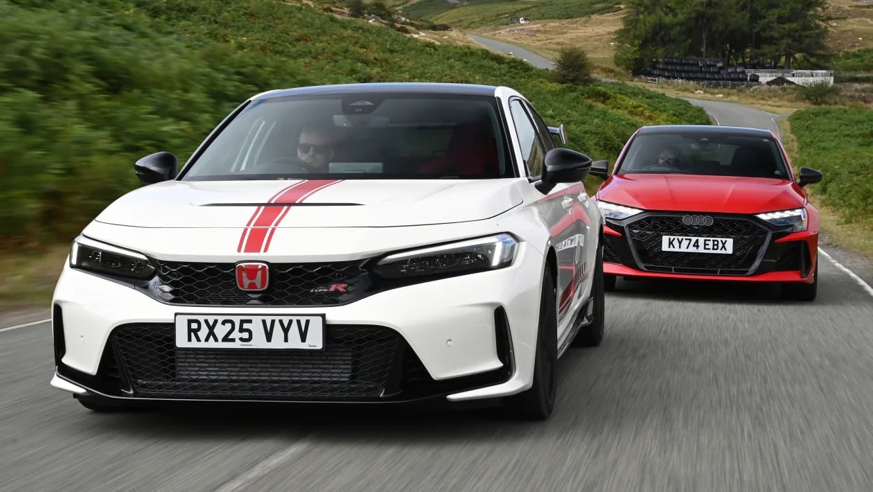 Honda Civic Type R Ultimate Edition vs Audi RS 3: Ποιο είναι το απόλυτο hot hatch;
