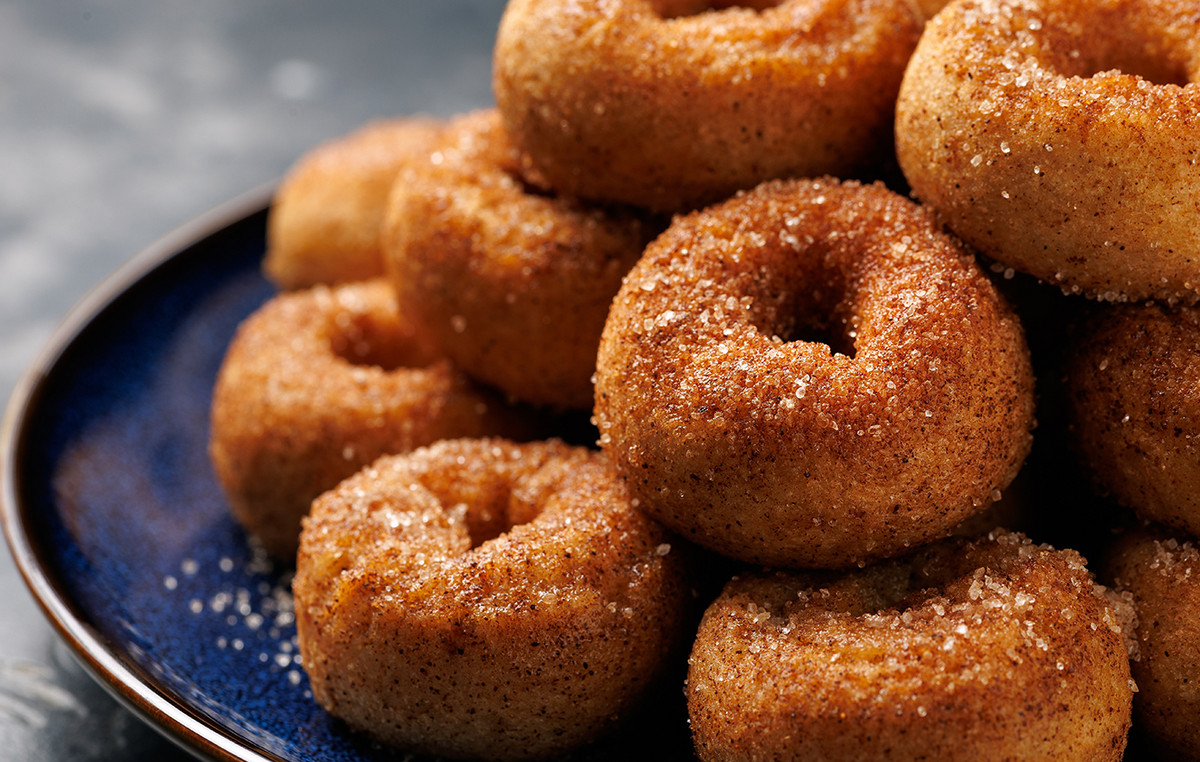 Ντόνατ κανέλας με ζάχαρη