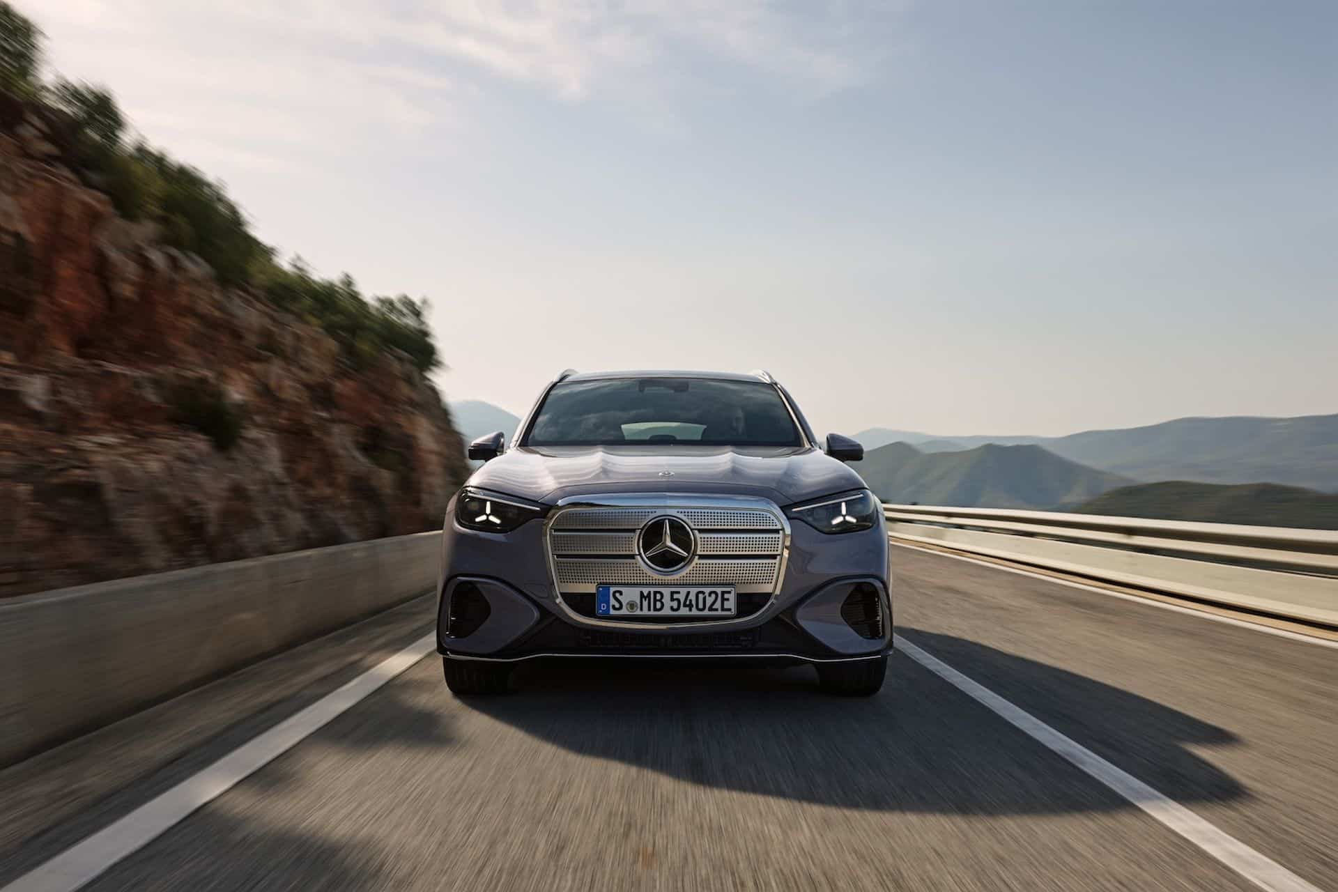 Από 0 στα 100 σε 4,3'' - Δείτε τη νέα ηλεκτρική Mercedes GLC 400 EQ
