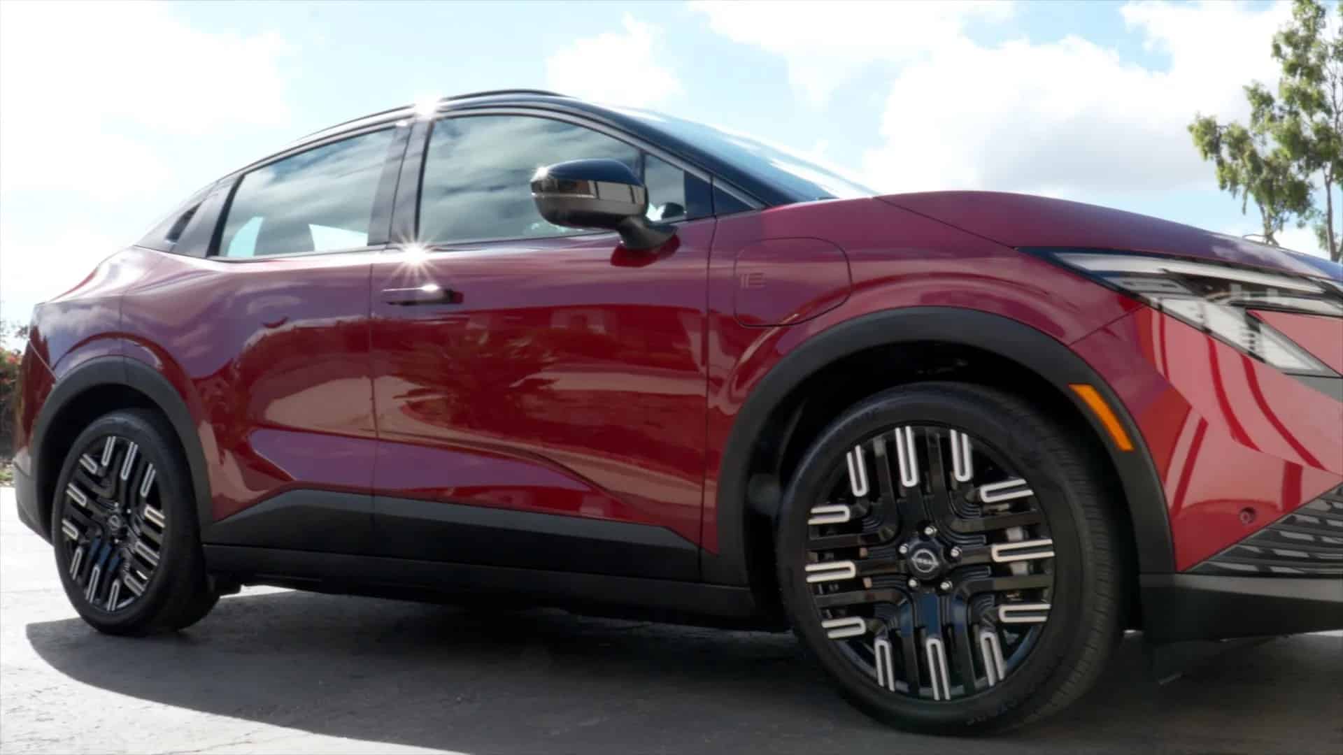 Nissan Leaf 2026: Το ηλεκτρικό που φορτίζει σε 35’ και σου δίνει ρεύμα στο σπίτι!