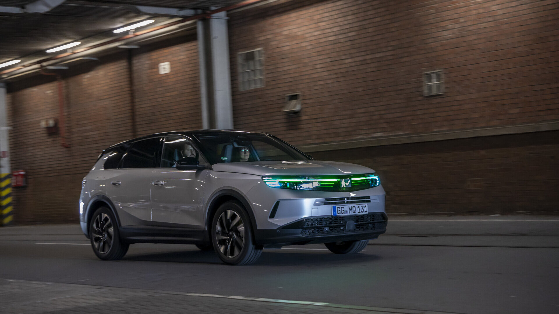 Opel Grandland autonomous vehicle (9)