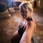 Τζένη Θεωνά: Φωτογραφίζεται με φουσκωμένη κοιλιά λίγο πριν φέρει στον κόσμο το δεύτερο παιδι της