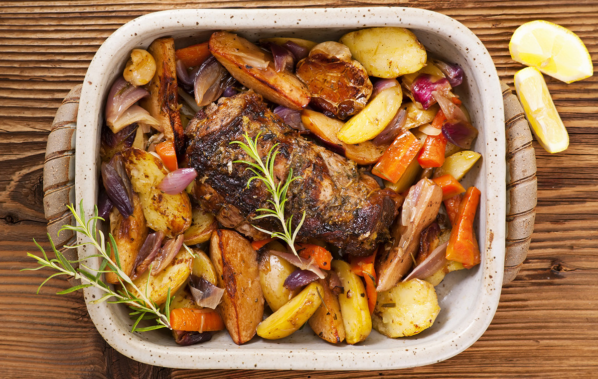 Ψητό αρνί με δεντρολίβανο και λεμόνι