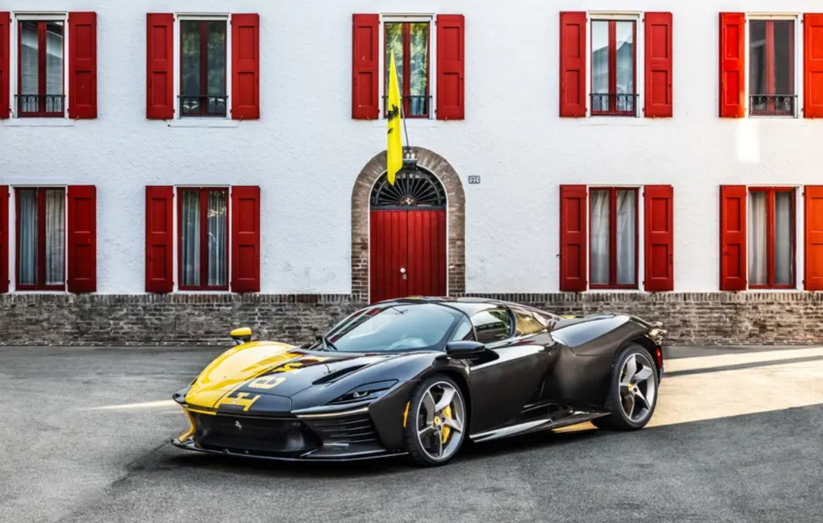 Η μοναδική Ferrari Daytona SP3 «Tailor Made» πωλείται για 26 εκατ. δολάρια και σπάει ρεκόρ σε δημοπρασία