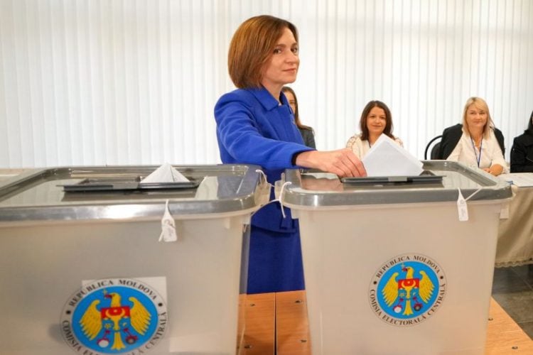 Εκλογές στην Μολδαβία: Επικράτηση του κυβερνώντος φιλοευρωπαϊκού κόμματος – Προηγείται με 47,7%, με καταμετρημένο πάνω από το 90% των ψήφων
