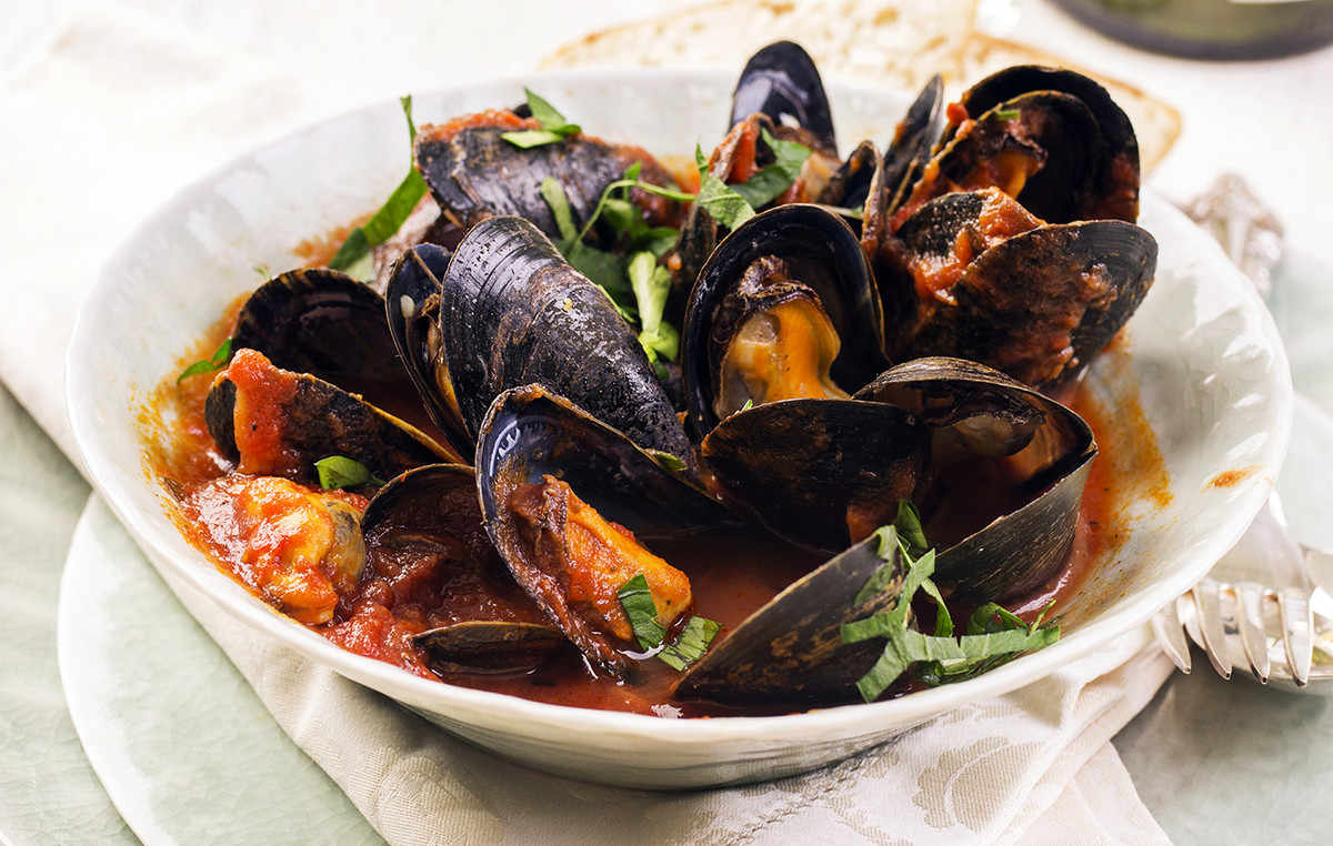 Μύδια με σάλτσα λευκού κρασιού