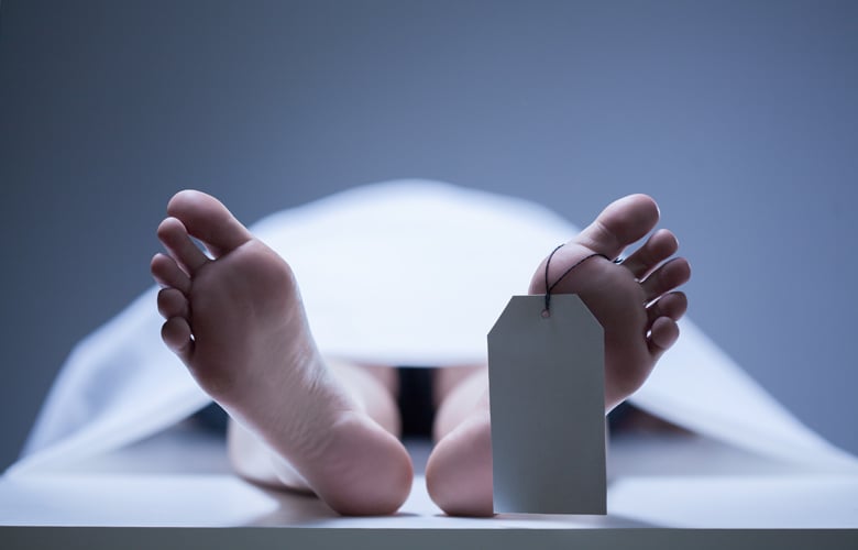 Τι έδειξε η νεκροψία-νεκροτομή του 21χρονου που έπεσε στον φωταγωγό στον Βόλο