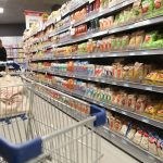 Νεογνό ενός μηνός βρέθηκε παρατημένο σε καρότσι σούπερ μάρκετ στο Κουκάκι