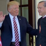 Bloomberg: Ο Ερντογάν πάει στον Λευκό Οίκο με «λίστα αγορών» άνω των 50 δισ. δολαρίων