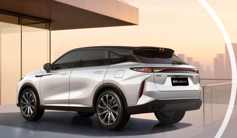 Chery Exeed Yaoguang C-DM Global Edition: Υβριδικό SUV με 1.400 χλμ. αυτονομία και high-tech καμπίνα