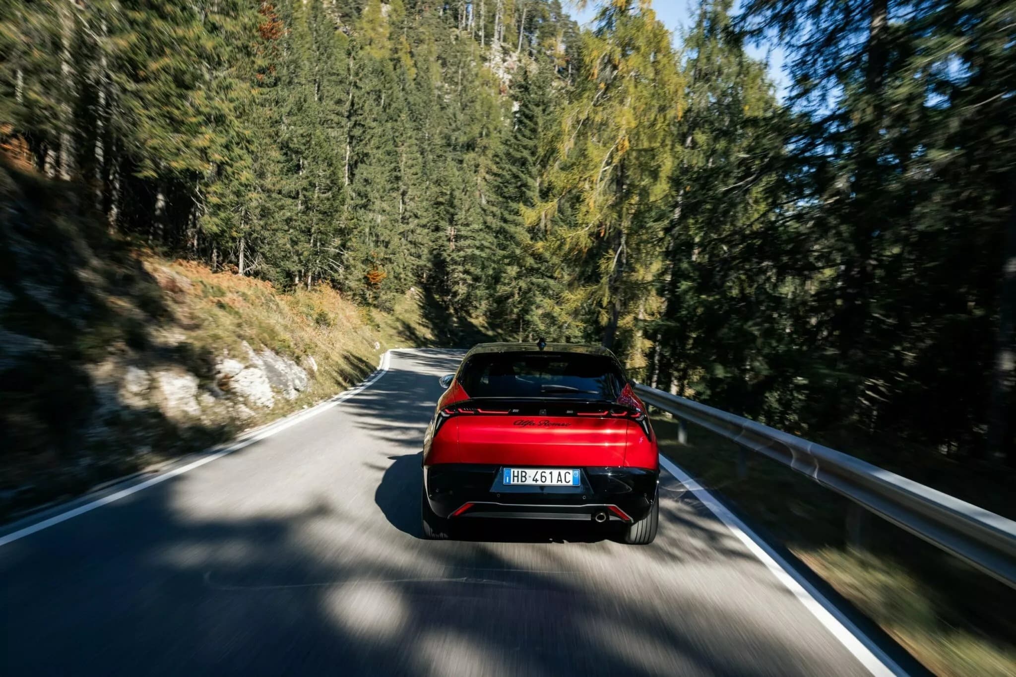 Alfa Romeo Junior Sport Speciale: Η απόλυτη σπορ πολυτέλεια με Ιταλικό στυλ