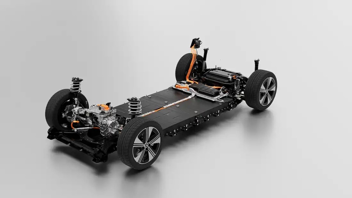 Η Mercedes επενδύει στις μπαταρίες στερεάς κατάστασης