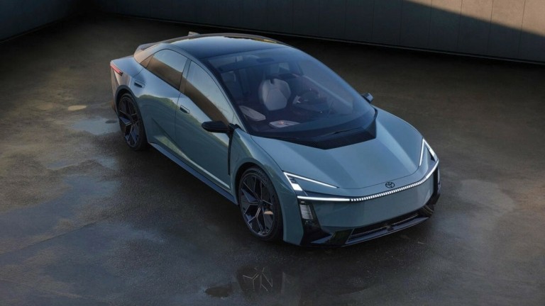 Επίσημο: Αυτή είναι η νέα εποχή της Toyota Corolla