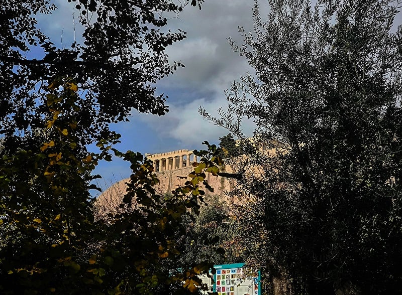 Καιρός: Νεφώσεις με τοπικές βροχές και βόρειοι άνεμοι μέχρι 4 μποφόρ