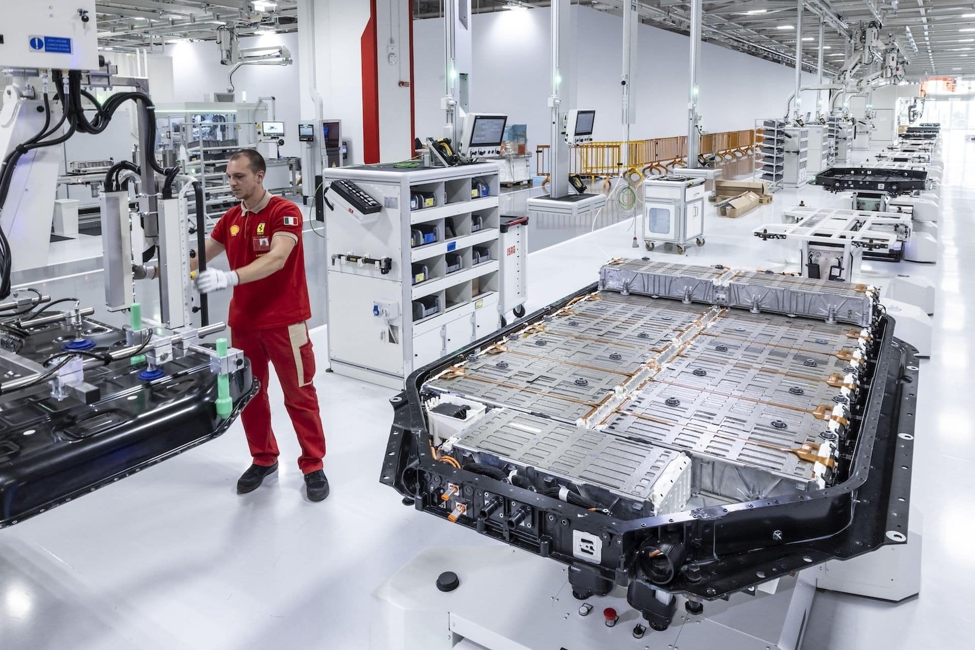 Ferrari Elettrica: Το πρώτο ηλεκτρικό «τέρας» του Maranello φτάνει με 1.000 ίππους και 310 χλμ./ώρα!