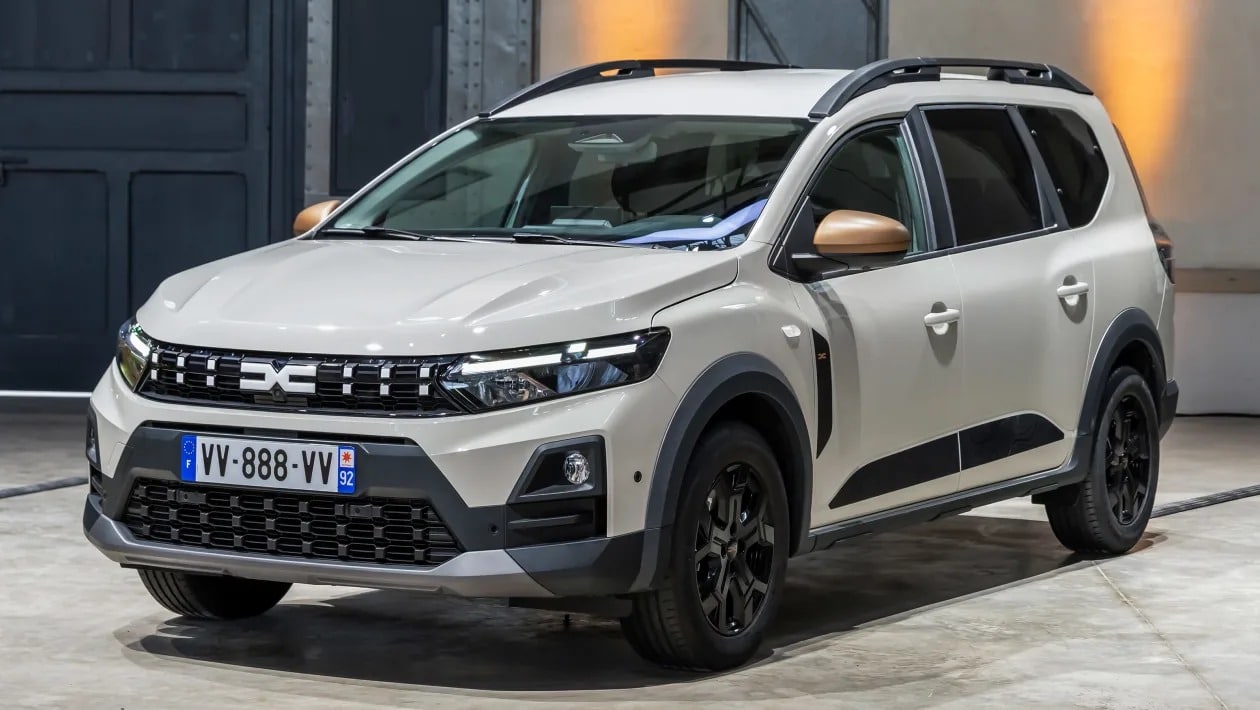 Νέο Dacia Jogger Hybrid 2025: Πιο κομψό και με ανανεωμένο υβριδικό σύστημα