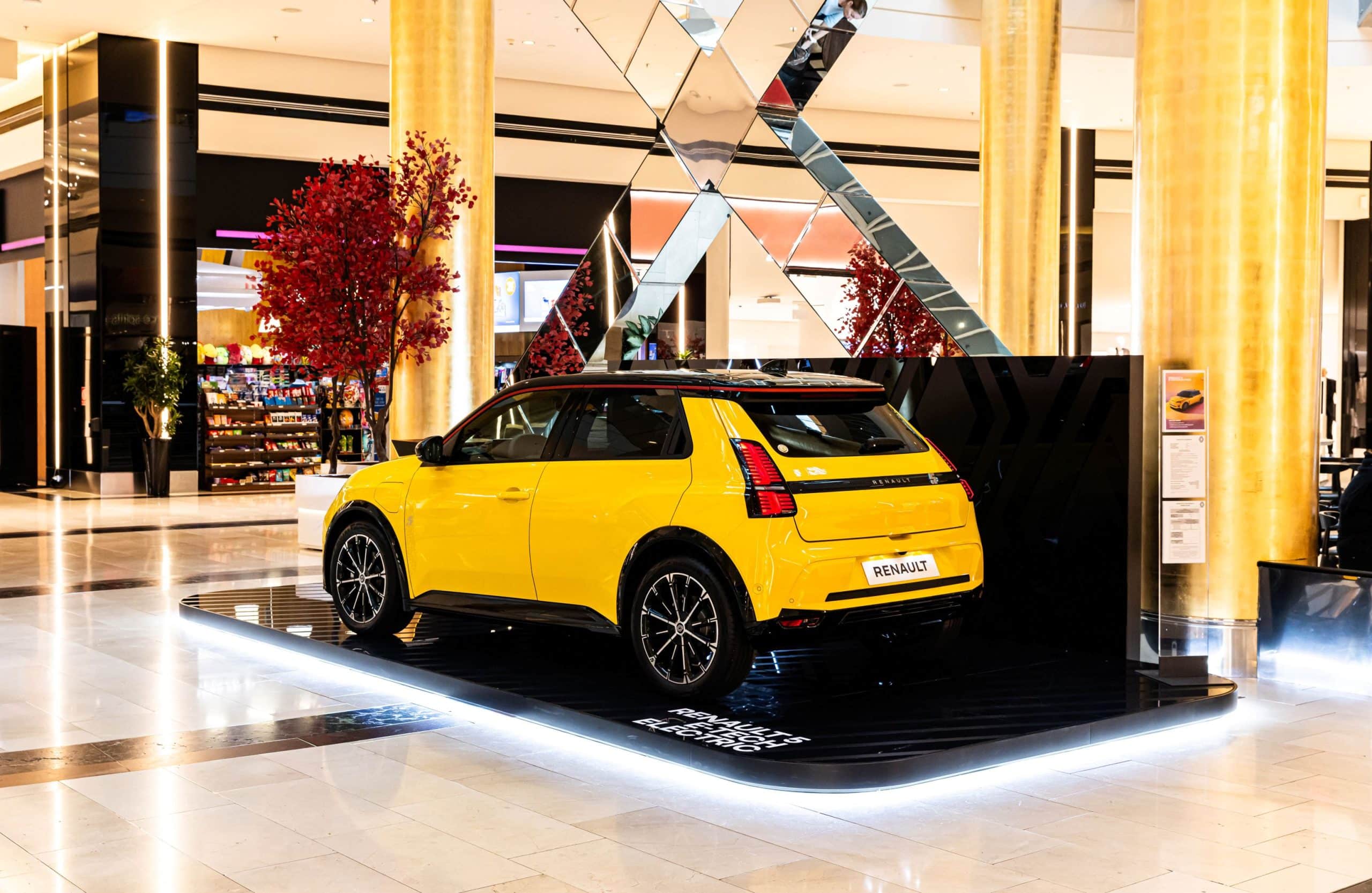 Το νέο Renault 5 Ε-Tech Electric στο Golden Hall
