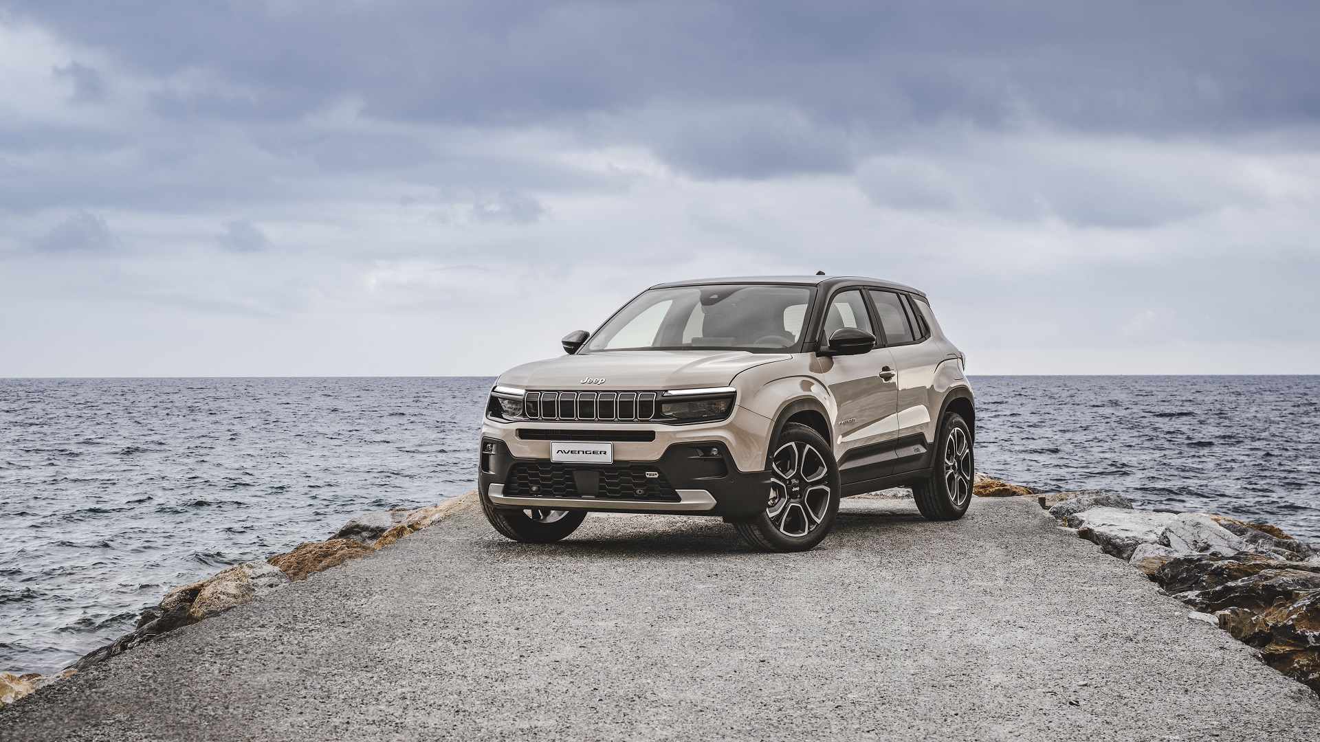 Jeep Avenger 1.2 e Hybrid 2024 tesst (0)