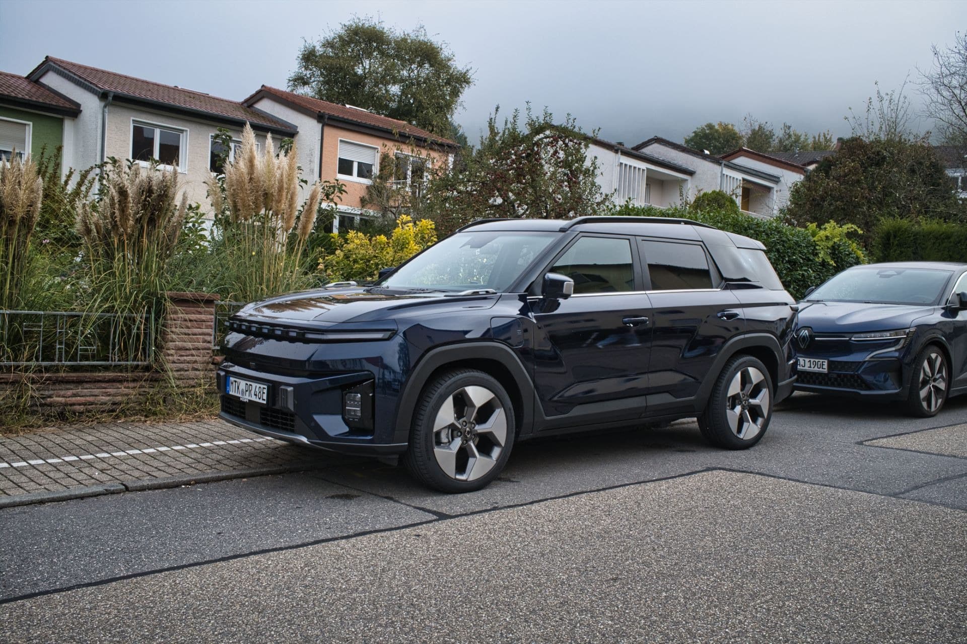 KGM Torres EVX: Το «αουτσάιντερ» που φέρνει πονοκέφαλο στους premium ανταγωνιστές!