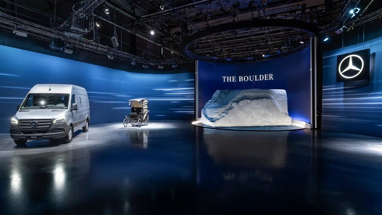 Νέο Mercedes Sprinter 2027: Το βαν-γλυπτό που προαναγγέλλει την επανάσταση στα επαγγελματικά οχήματα