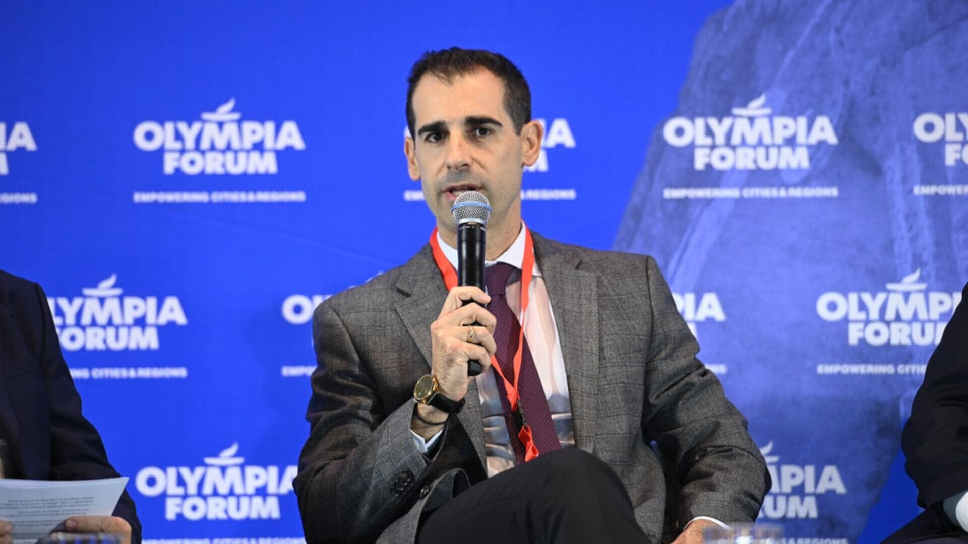 Olympia Forum VI (3)