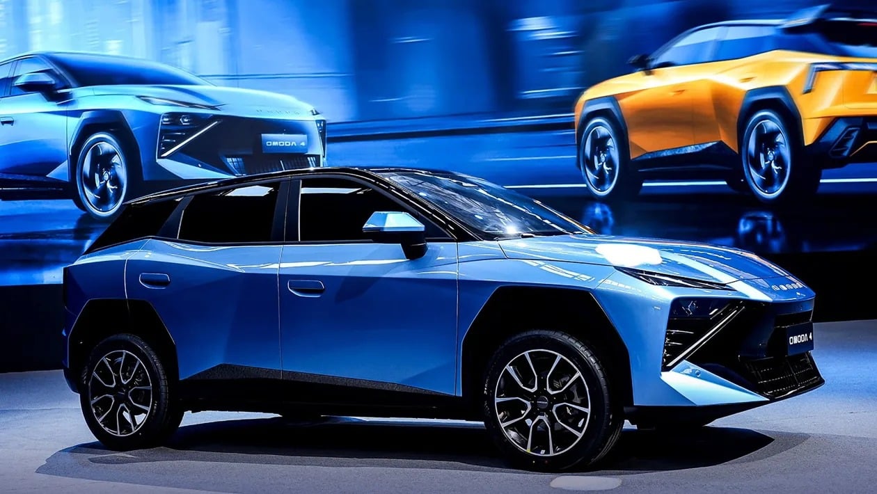 Αποκαλύφθηκε το νέο Omoda 4 και μοιάζει με Lamborghini Urus!