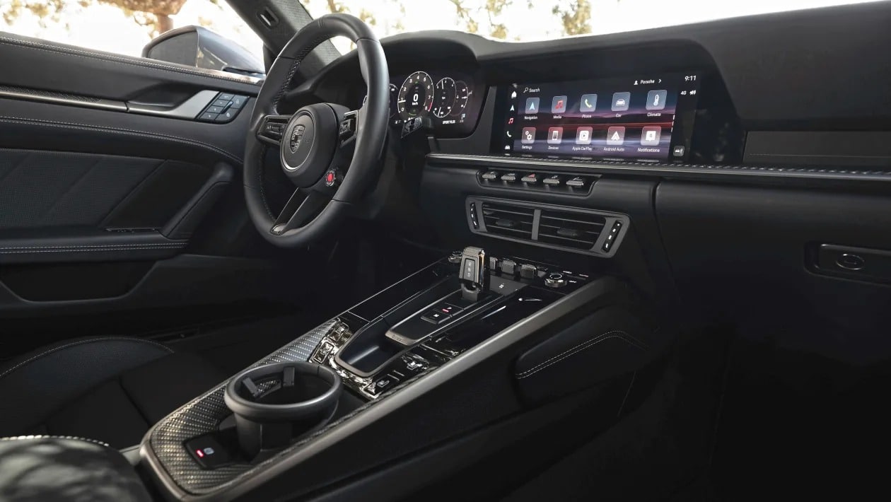 Porsche 911 Turbo S - Η υβριδική ισχύς αλλάζει τα δεδομένα