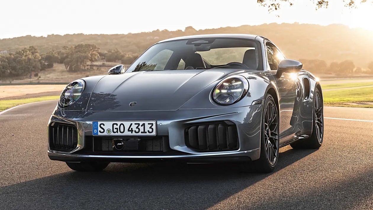 Porsche 911 Turbo S - Η υβριδική ισχύς αλλάζει τα δεδομένα