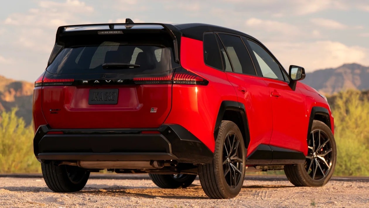 RAV4 GR Sport 2026 - Όταν ο ηλεκτρισμός συναντά την αδρεναλίνη!