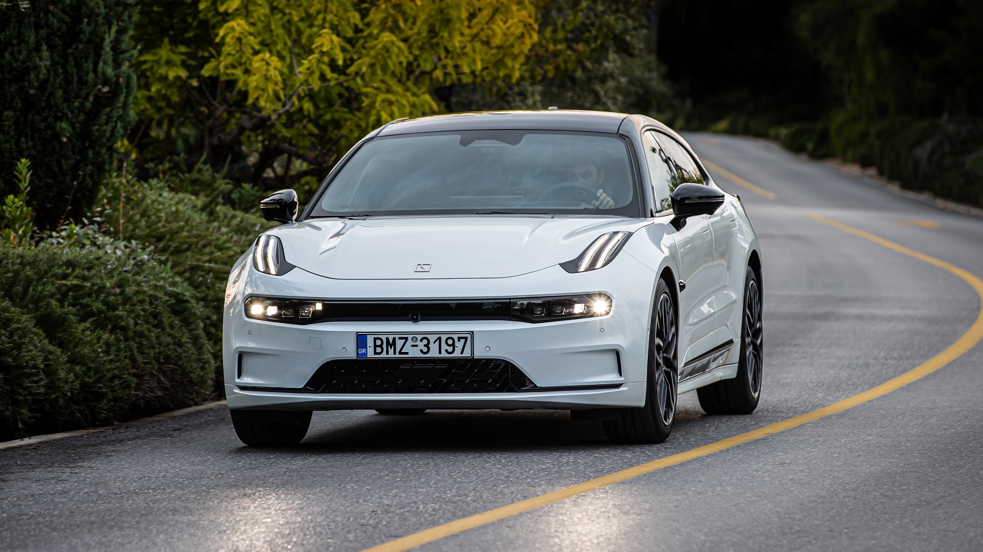 Zeekr 001 drive Costa Navarino 2025 (1)