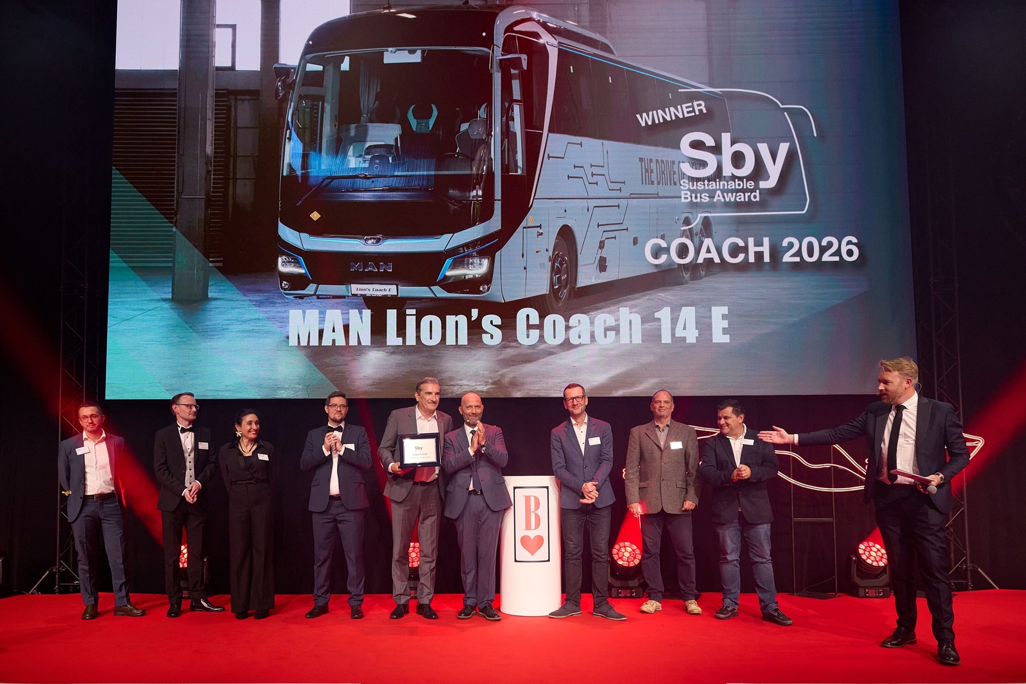 Το MAN Lion’s Coach E αναδείχθηκε «Sustainable Bus of the Year 2026»