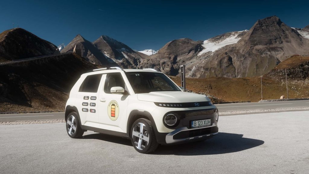 Hyundai Inster: Το μικρό ηλεκτρικό που σε κάνει να χαμογελάς ακόμα και στις... Άλπεις