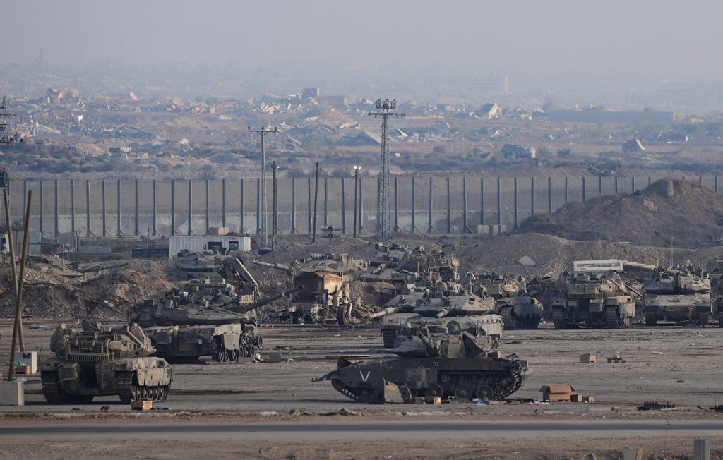 Ο ισραηλινός στρατός ανακοίνωσε ότι επιστρέφει στην εφαρμογή της εκεχειρίας στη Γάζα – Εκατόμβη νεκρών στον παλαιστινιακό θύλακα