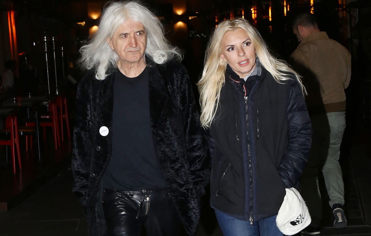 Αννίτα Πάνια για Νίκο Καρβέλα: «Είναι εξωγήινος, τον αγαπώ πολύ – Ό,τι γράφει γίνεται επιτυχία»