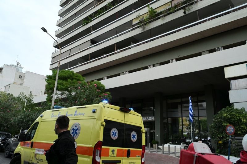 Συγκλονίζουν οι μαρτυρίες για τις τελευταίες κινήσεις του 44χρονου πριν πέσει στο κενό από τον πύργο «Απόλλων»