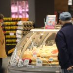 Eurostat: Στο 1,7% μειώθηκε ο πληθωρισμός στην Ελλάδα τον Οκτώβριο και στο 2,1% στην Ευρωζώνη