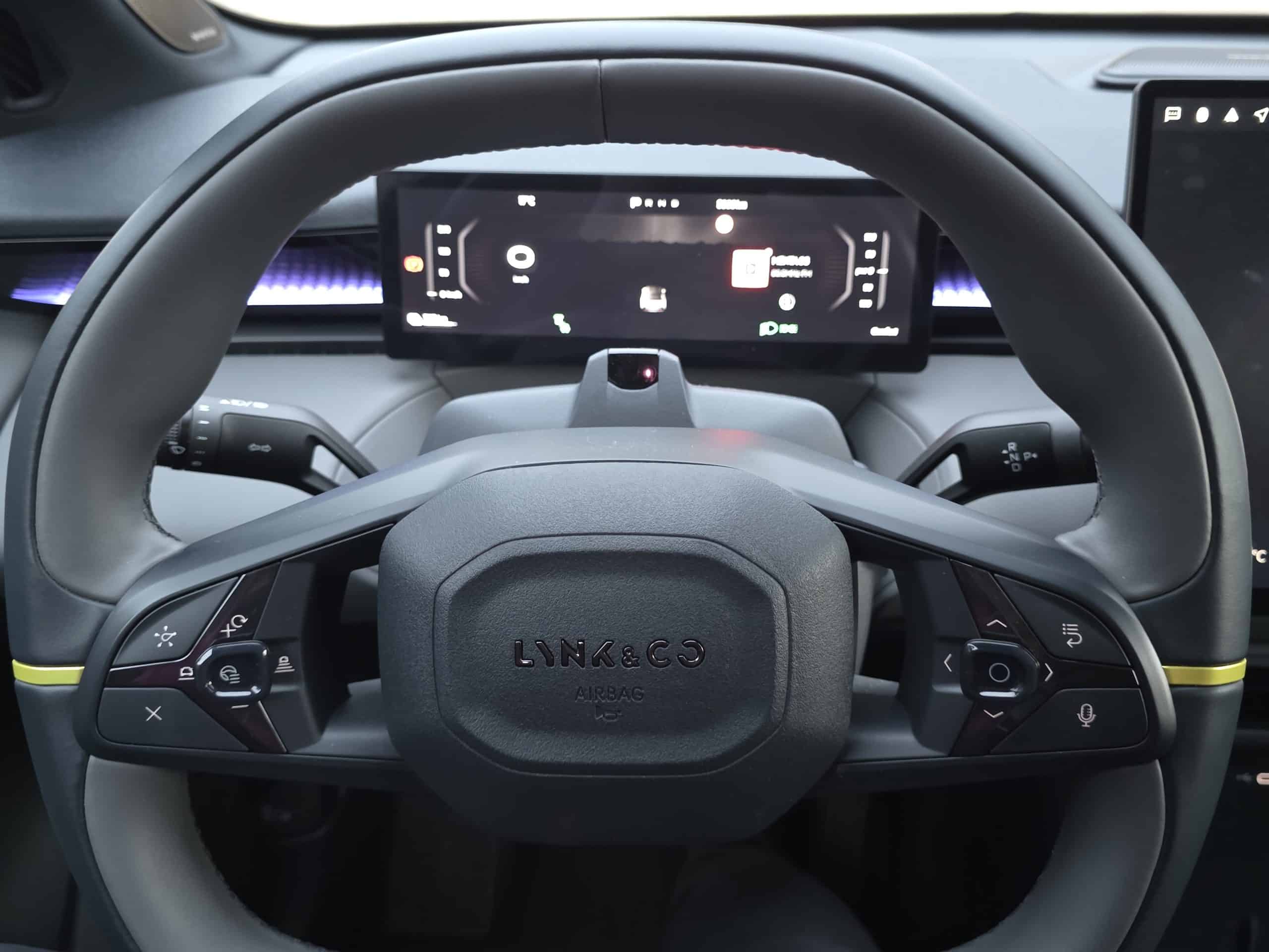 Δοκιμή: Lynk & Co 02 – Η σιωπηλή δύναμη της νέας εποχής