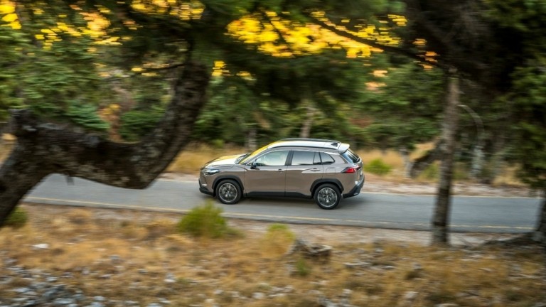 Δοκιμή: Toyota Corolla Cross Hybrid 2.0 180 PS