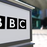 Βρετανία: Παραιτήθηκε ο γενικός διευθυντής του BBC μετά τις επικρίσεις για το μοντάζ σε ομιλία του Τραμπ