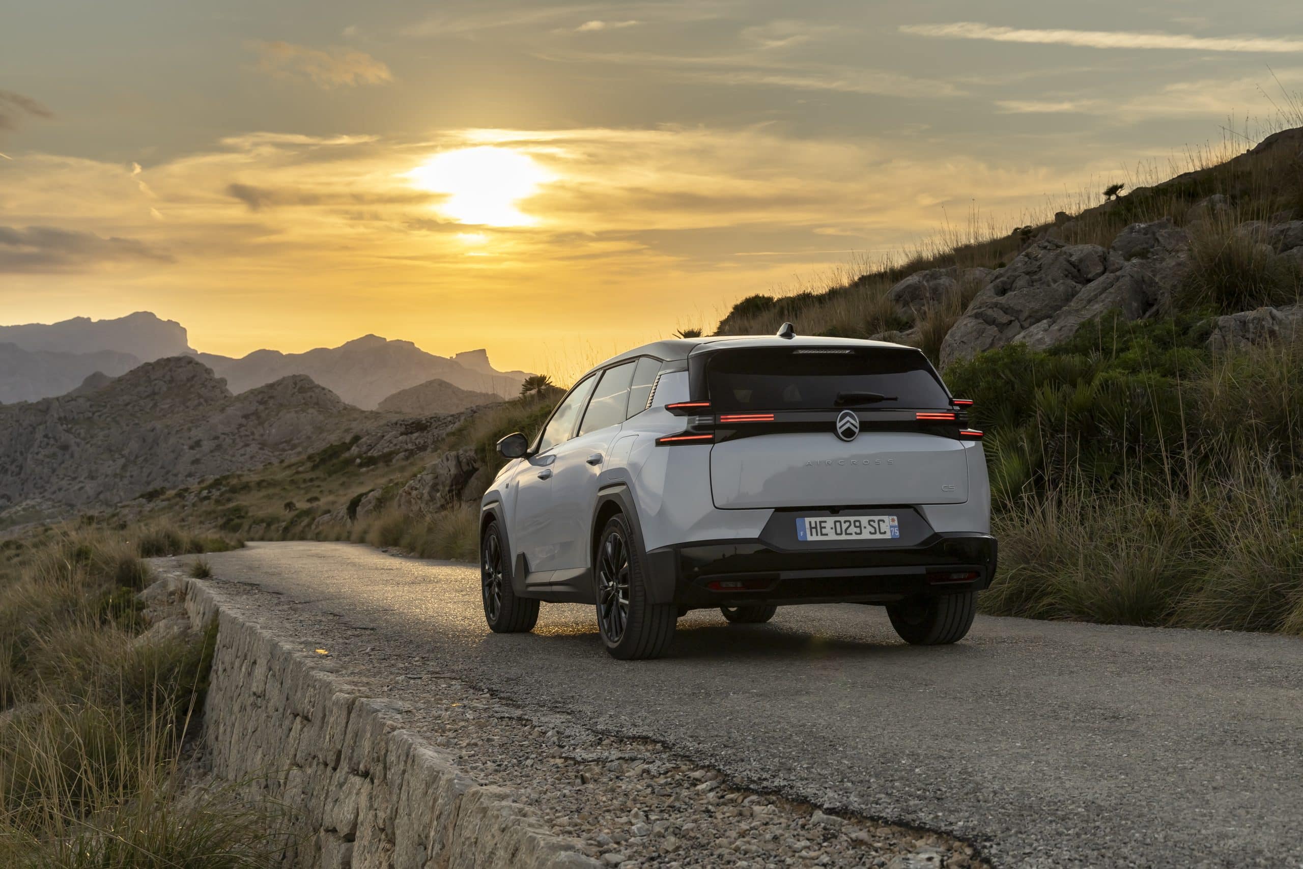 Η Citroën παρουσίασε το C5 Aircross δεύτερης γενιάς - Τιμές