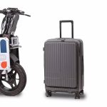 Μια ηλεκτρική «μοτοσικλέτα» που μετατρέπεται σε μια κυλιόμενη βαλίτσα