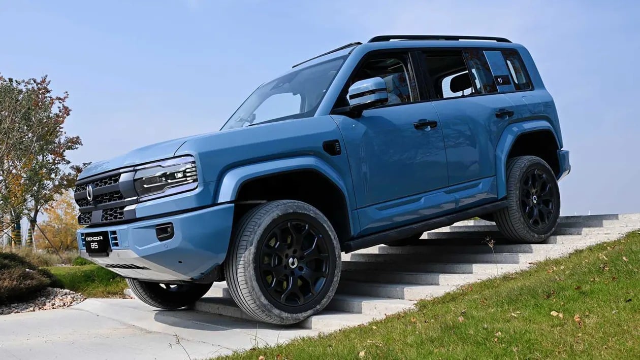 Denza B5 2025: Έρχεται Ευρώπη η απάντηση της Κίνας στο Land Rover Defender