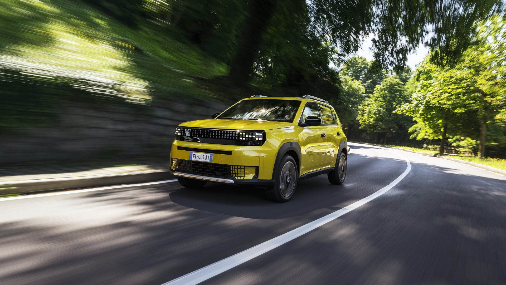 FIAT GrandePanda (1) FIAT GrandePanda (1)